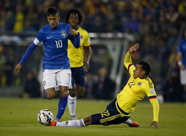 Video: Mira como los colombianos anularon el juego de Neymar en la derrota de Brasil