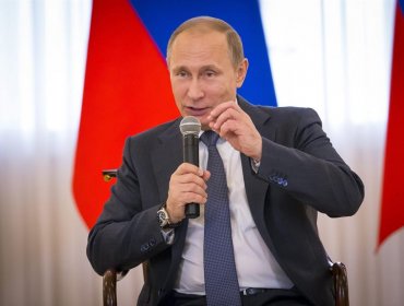 Putin dice que Rusia defenderá sus intereses ante el embargo de activos