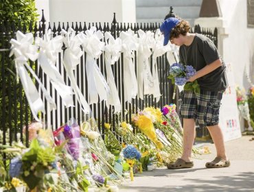 Dueño de Panthers dona 100.000 dólares por tragedia en Charleston