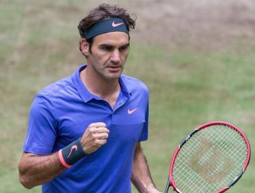 Federer anula el cañón Karlovic y accede a la final por décima vez