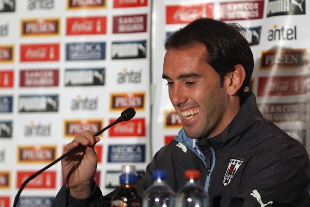 Diego Godín: "La presión la tiene Chile, quiere ganar por primera vez un título"