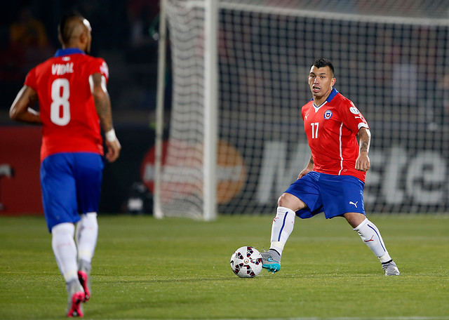 Cuatro chilenos figuran en la oncena ideal de la fase grupal de Copa América