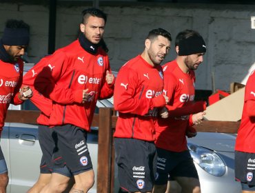 "La Roja" salió de Pinto Durán para participar de cena en restaurant capitalino