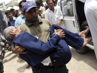 Aumentan a 224 los muertos por ola de calor en Pakistán