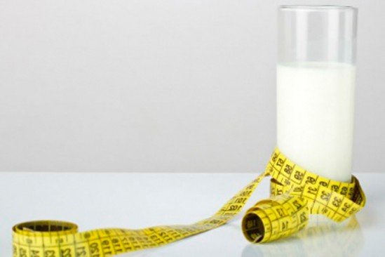 Benefíciate con las propiedades y nutrientes que contiene la leche