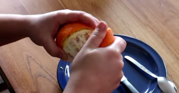 Video: Conoce la forma más sencilla de pelar una naranja