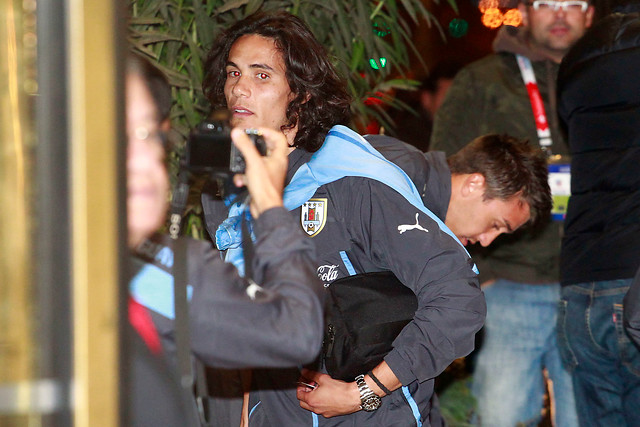 Copa América: Cavani no descarta regresar a Uruguay tras accidente de su padre