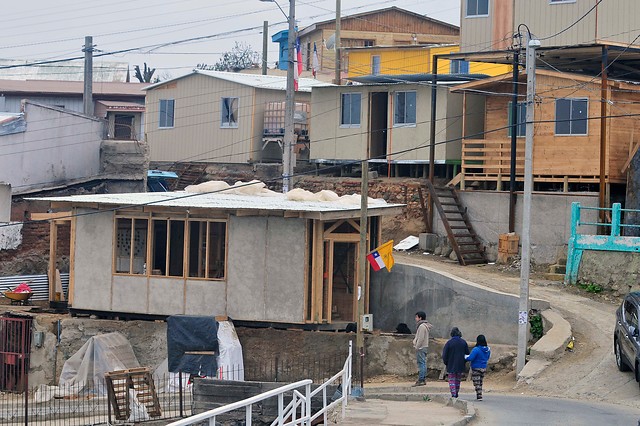 Damnificados de Valparaíso inician huelga de hambre en demanda de ayuda