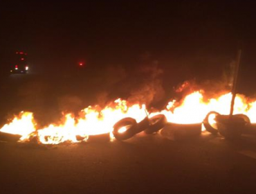 Barricadas bloquearon entrada a aeropuerto de Antofagasta