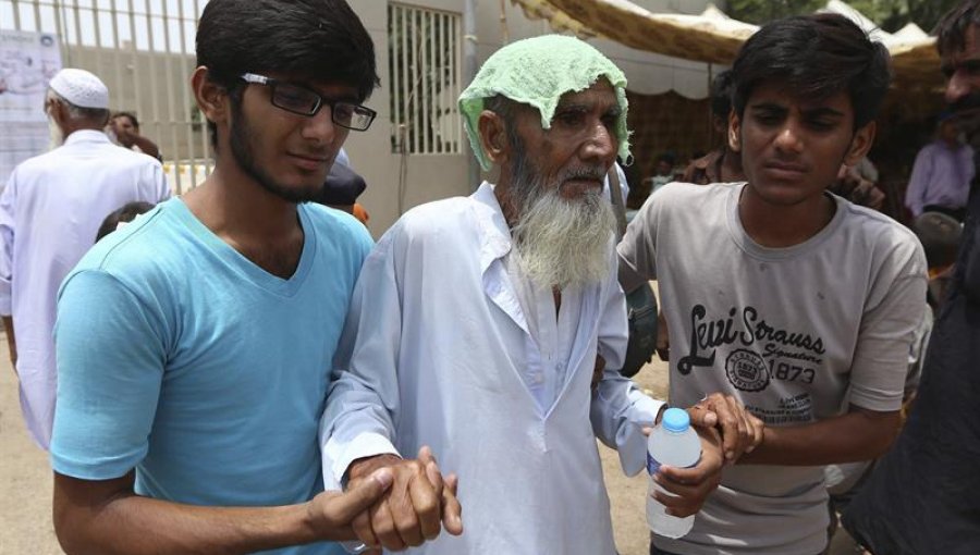 Mueren más de ochocientos personas en Pakistán por la ola de calor