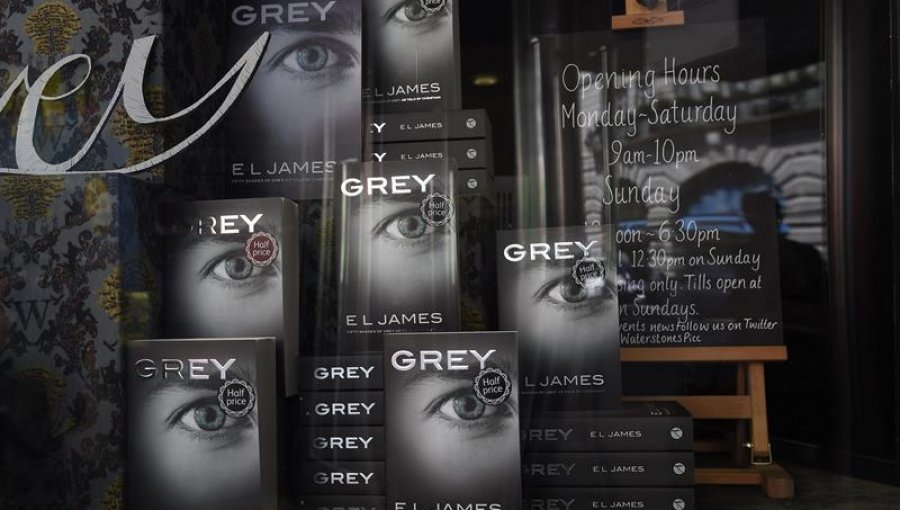 "Grey" desata la locura en Reino Unido tras primera semana de lanzamiento