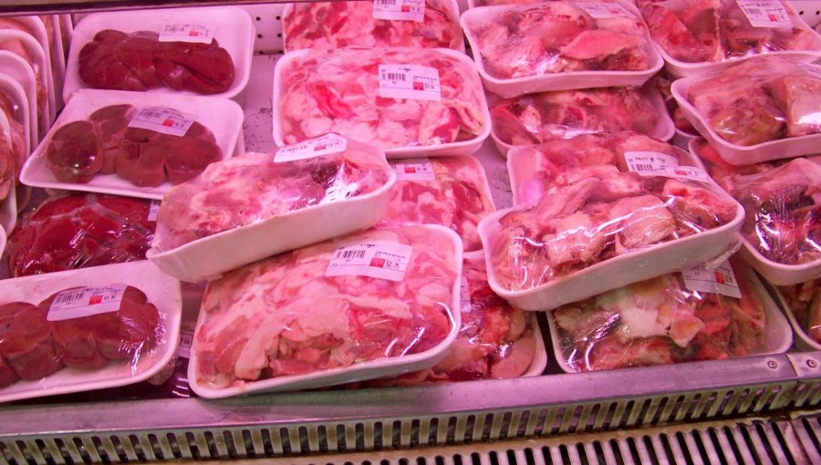 China requisa carne de contrabando congelada durante más de 40 años