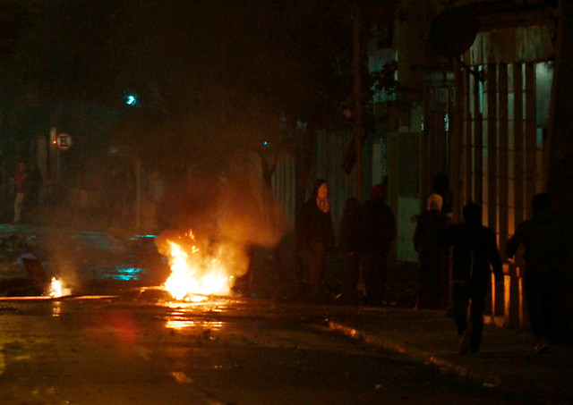 Barricadas interrumpen el tránsito en el centro de Santiago