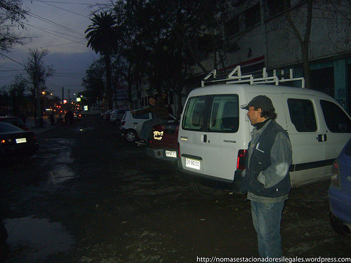 Anuncian multas y reclusión nocturna para aparcadores ilegales del Nacional