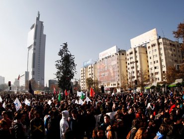 Revive el minuto a minuto de la marcha convocada por la Confech