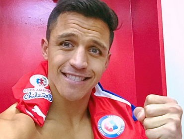 Alexis Sánchez vuelve a enamorar a sus fans con romántico video
