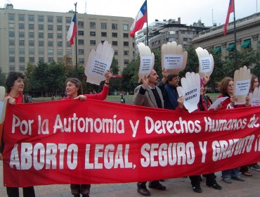 Organizaciones internacionales instan a Chile a despenalizar el aborto