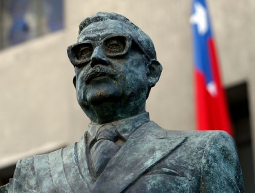 Se conmemora el 107° natalicio del ex Presidente Salvador Allende