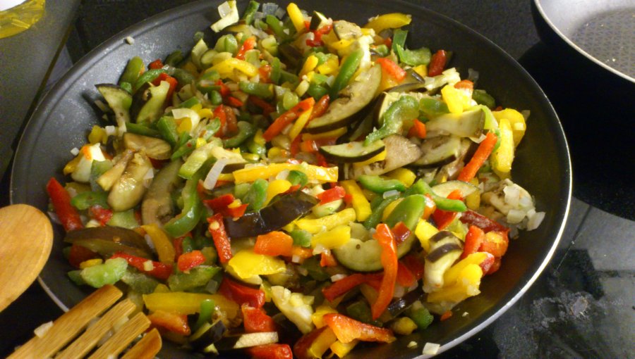 ¿Qué es más sano, comer verduras fritas o cocidas?