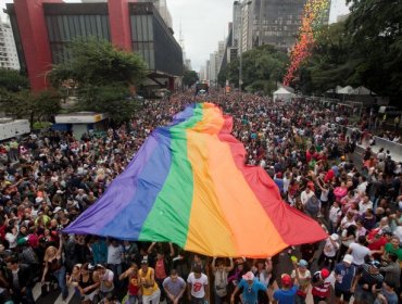 Brasileños se toman las calles para celebrar el día del Orgullo Gay