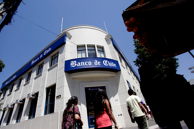 Banca chilena ganó 1.483 millones de dólares entre enero y mayo de 2015