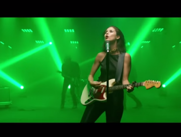 Video: "Almost Superstars", lo nuevo de Francisca Valenzuela