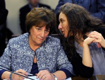 Ministra Delpiano: “Esto está produciendo un daño a los propios maestros”