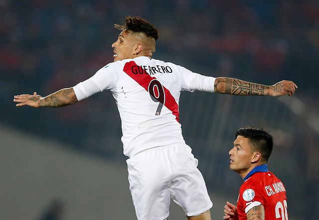 Copa América: Paolo Guerrero insinúa posible arreglo arbitral tras triunfo de la Roja