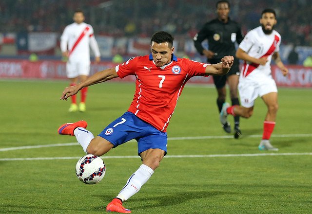 Alexis Sánchez alcanzó un par de récords en victoria ante Perú