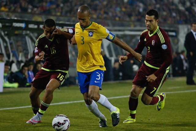 Brasileño Joao Miranda es el nuevo compañero de Gary Medel en el Inter