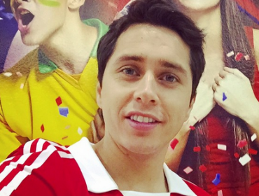 La simpática foto de Karol Dance junto a hijos de los jugadores de la Roja