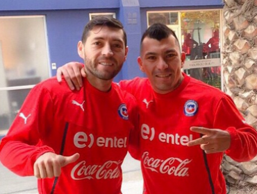 Gary Medel entrega su apoyo a Pepe Rojas tras fuertes burlas