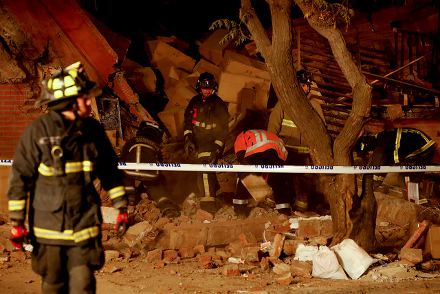 Viña del Mar: Un muerto en derrumbe en estero Marga Marga