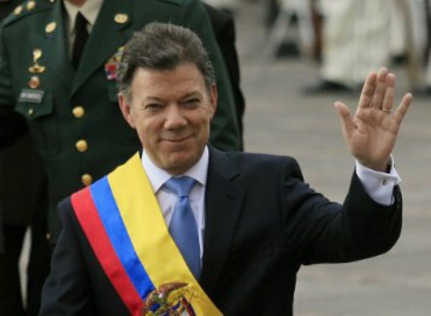 Santos acorta asistencia a cumbre Alianza Pacífico por explosiones en Bogotá