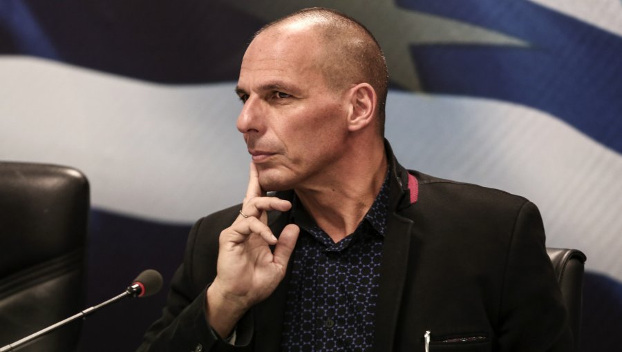 Varufakis asegura que los bancos abrirán el martes si hay acuerdo