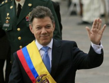 Santos acorta asistencia a cumbre Alianza Pacífico por explosiones en Bogotá