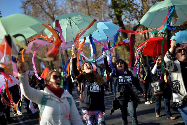 Revisa la galería de imágenes de la marcha de los profesores