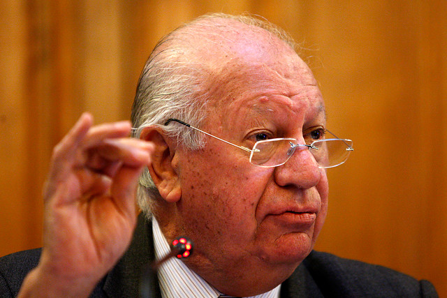 Ex Presidente Ricardo Lagos respalda reponer el voto obligatorio