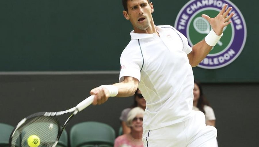 Djokovic, Serena, Wawrinka y Sharapova, con paso firme en Wimbledon