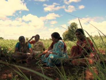 India: Adolescente se suicida tras negativa de padres a construir baño