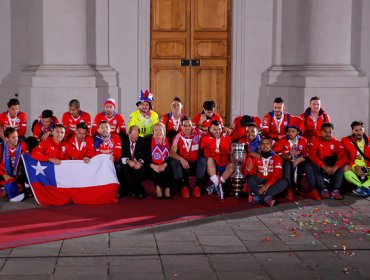 Emotiva celebración de los Campeones de América en La Moneda con la Presidenta Bachelet