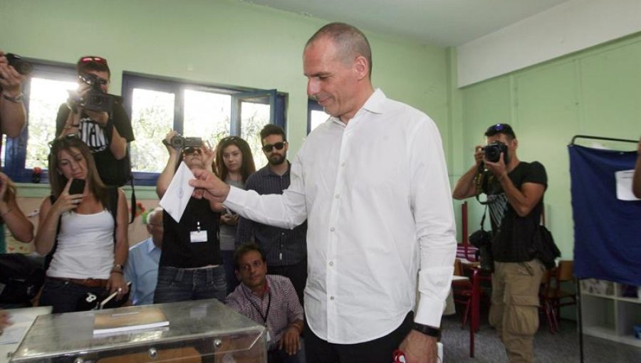 Crisis en Grecia: Cierran los colegios electorales en jornada de referéndum