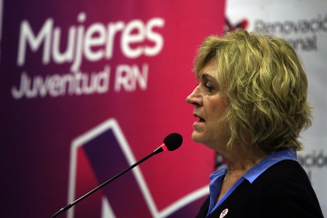 Matthei asegura que "ha habido una cuota muy grande de irresponsabilidad por parte del Gobierno"