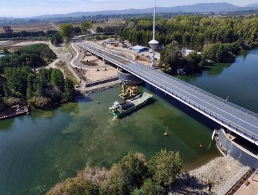 Bachelet inauguró el Puente Maule, en Colbún