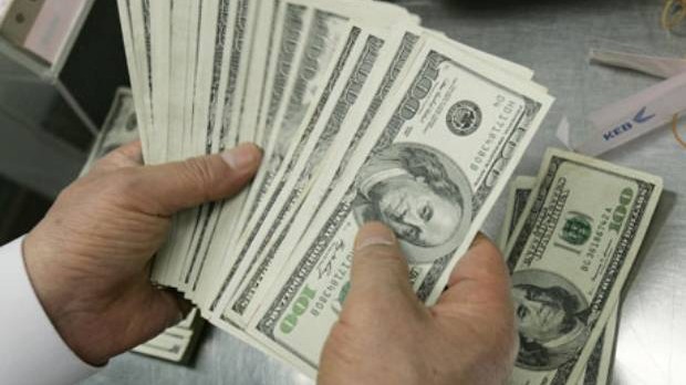 El peso se deprecia 1,26 % frente al dólar