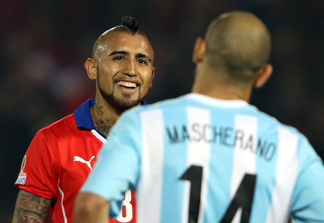 Suspenden homenaje a Arturo Vidal por fallecimiento de un familiar