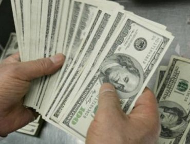 El peso se deprecia 1,26 % frente al dólar