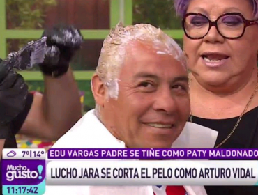 Así quedó el papá de Eduardo Vargas tras pagar apuesta de teñirse el pelo como Paty Maldonado