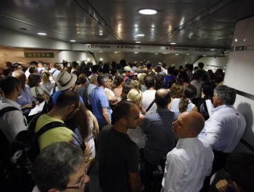 Caos en el metro de Roma por huelga encubierta de maquinistas, según alcalde