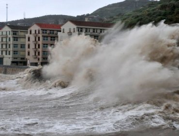 Unas 10 mil personas evacuadas en este de China ante llegada de dos tifones